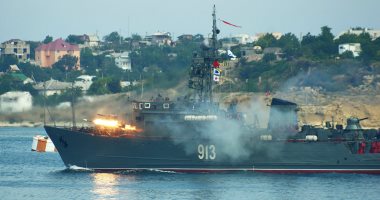 أوكرانيا: 6 سفن حربية روسية تتواجد فى بحر آزوف والبحر الأسود