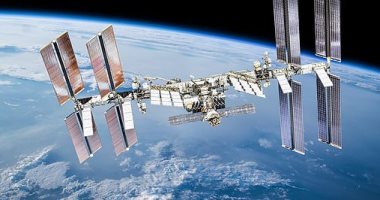 طوكيو: عودة رائد الفضاء "واكاتا كويتشي" للأرض بعد 5 أشهر بمحطة الفضاء الدولية