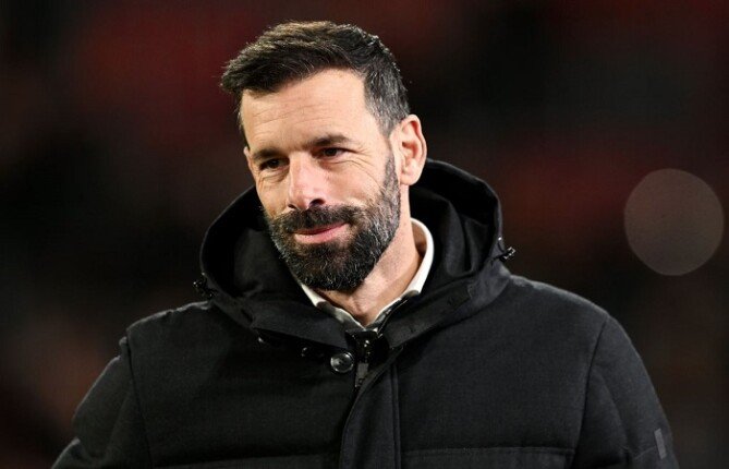 رود فان نيستلروي ينضم كمدرب مساعد لرونالد كومان في منتخب هولندا